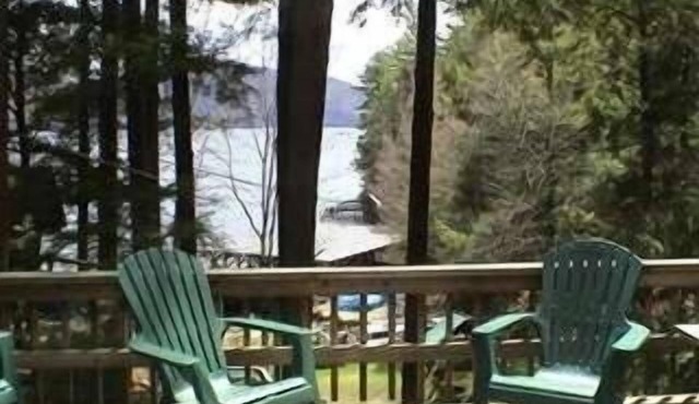 Charming Log Cabin Overlooking Lake George