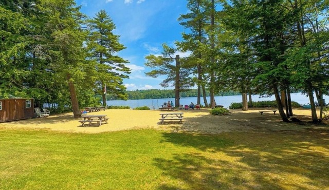 Charming Maine cabin in Bridgton Highland Lake