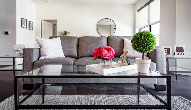 Cleveland Luxe Apartment w/Patio