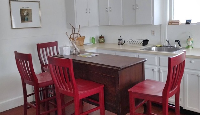 Comfort in the heart of the North country! Close to town, trails, restaurants.