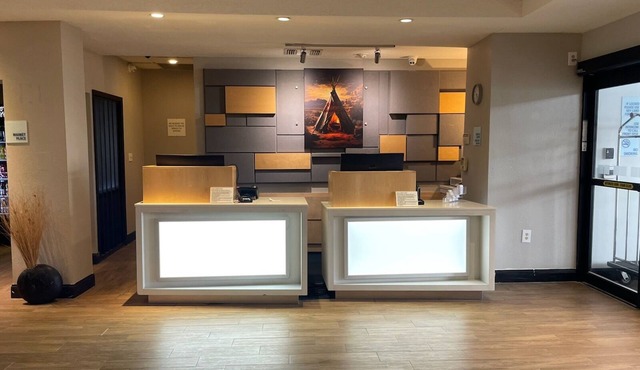 Comfort Inn & Suites Miami - Route 66