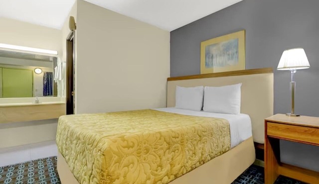 Comfy Room near Brookville Lake | Near I-70 | Pet-Friendly Accommodation
