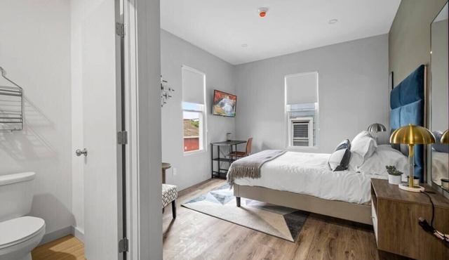 Compact Studio Suite Couples or Solo Travelers in Middletown