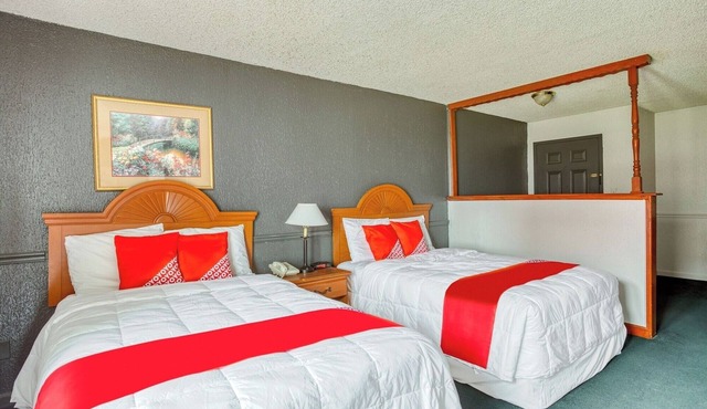 Convenient Tulsa Room Close to Major Attractions + Local Green Spaces