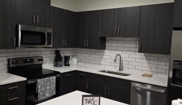 Cozy 1-bedroom apartment in fabulous Addison