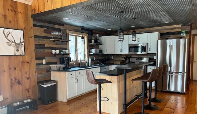 Cozy 3-Bedroom Hideaway on ATV/Snowmobile Trails