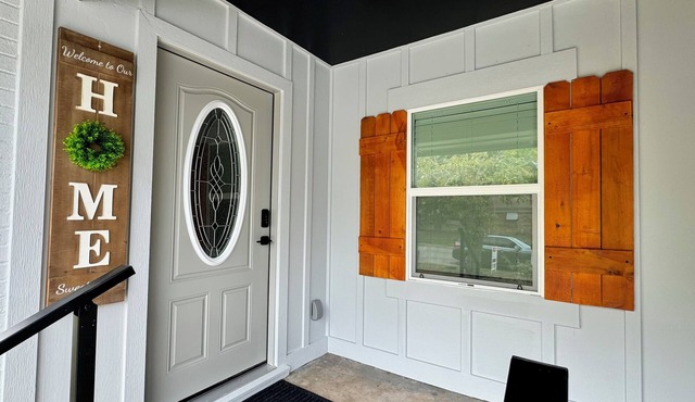 Cozy 3-bedroom house in Greenville Great location!Close to everything !NEW!