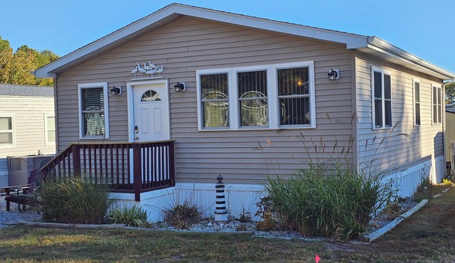 Cozy 3 Bedroom Seasonal Rental