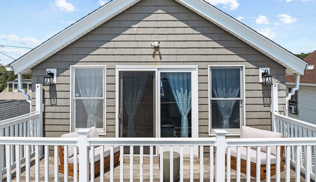 Cozy Beachfront Paradise — Hot Tub, Fire Pit & Views for Days
