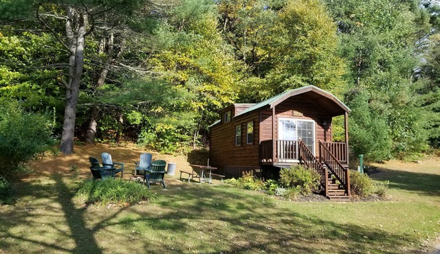 Cozy Cabin just outside Saratoga Springs, NY