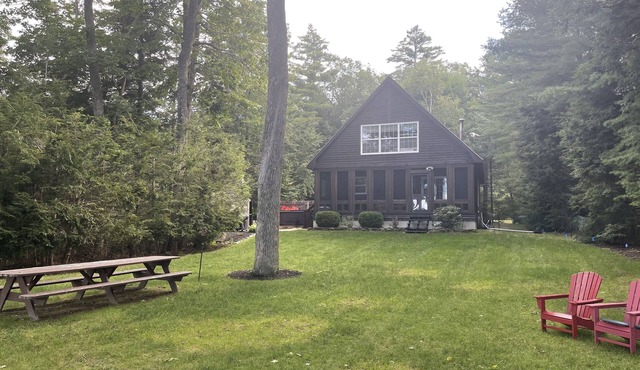 Cozy Cabin on Long Lake w/private Hot Tub