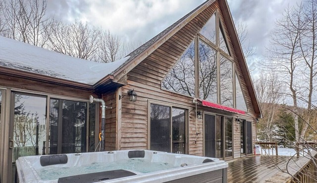 Cozy Catskill A-Frame With Hot Tub