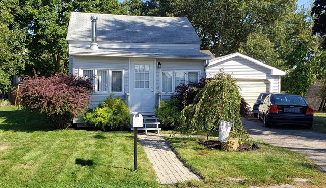 Cozy cottage in Warwick's West Bay
