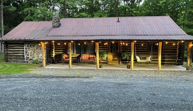 Cozy Country Cabin