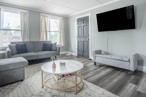 Cozy Croghan Apartment