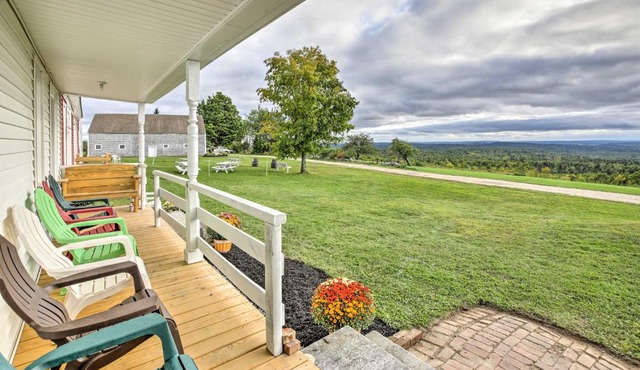 Cozy Home with Vineyard, Working Farm and Fall Foliage