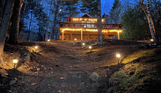 Cozy Mid-Coast Cabin on China Lake-Family Friendly!