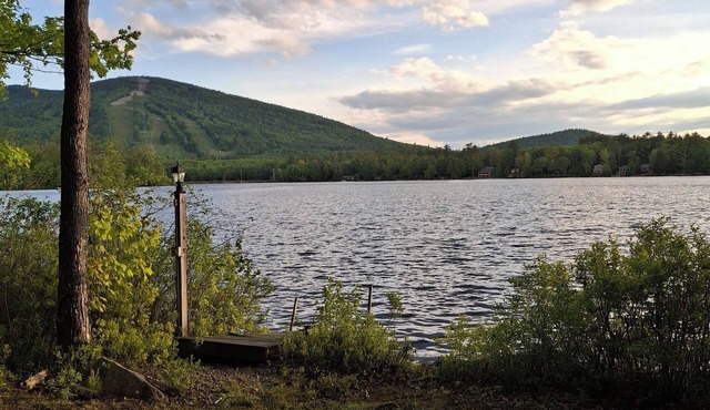 Cozy Moose Pond Camp. Lakefront, Fishing, Mountain views
