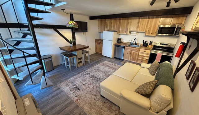 Cozy Mountain-Side Condo #10 at Greek Peak