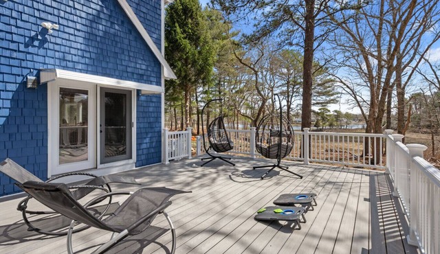 Cozy Riverfront Stay in Wareham