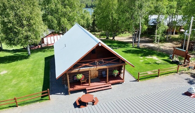 Cozy Rustic Duplex Cabin - Kodiak Side