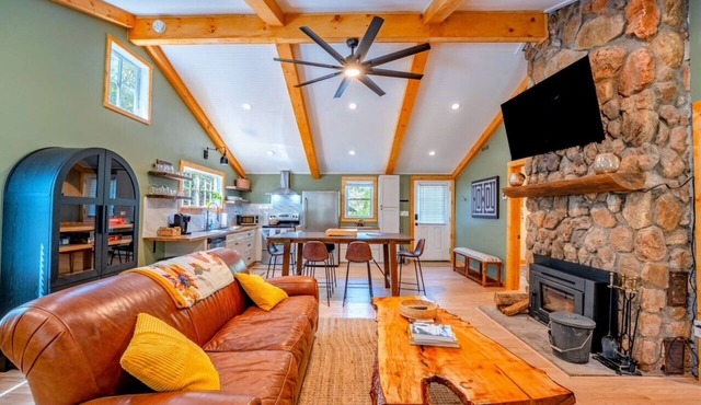 Creekside Lakemont Retreat ~Adventure & Relaxation