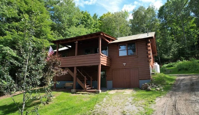 Crows Nest Cabin -Mountain View - Hot Tub & Sauna