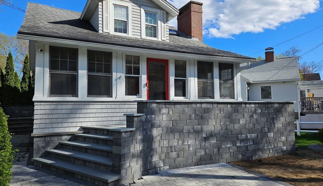 Cute and Cozy Cape in the Heart of Ogunquit Center