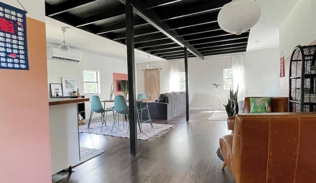 Cute Studio Apt on 8 Acres - Near COTA & Austin