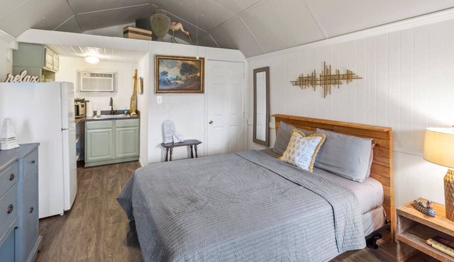 Cypress Chalet- Caddo Lake Cabin with Kayaks
