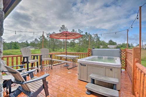 Deck, Hot Tub, Fire Pit: Rustic Cabin in Benezette
