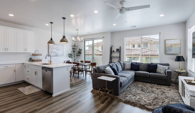 Desert Riviera | Prime Location For Adventure! | 3 Bedroom, 3.5 Bathroom | Escondido Community