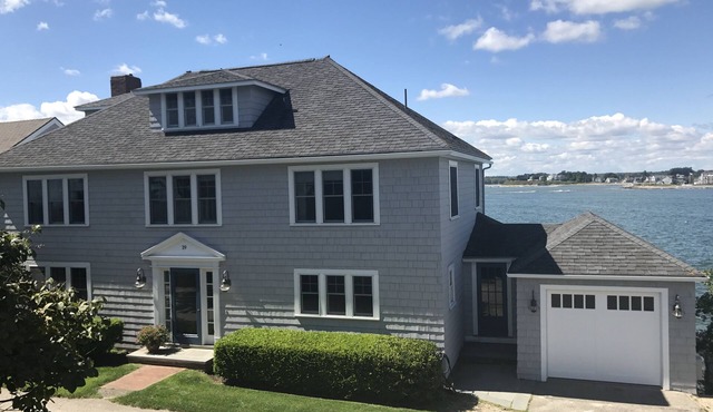 Directly on the Ocean - Luxury Waterfront Home. Steps To Mothers Beach & KBIA