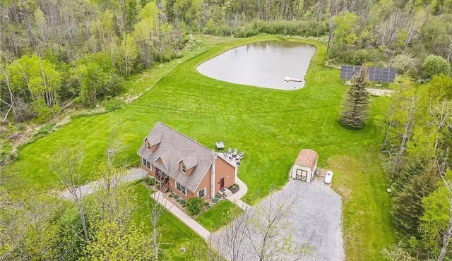 Dog friendly Retreat on 6 Private Acres in the Finger Lakes Region