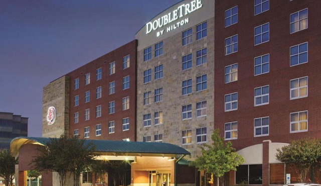 DoubleTree by Hilton Dallas-Farmers Branch