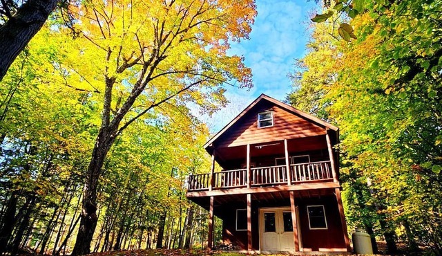 Dreamy Lofted Cabin with Direct Lake Access in Maine