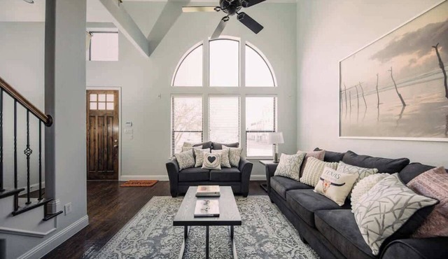 Driem House Chic + Legacy Shops Walkable