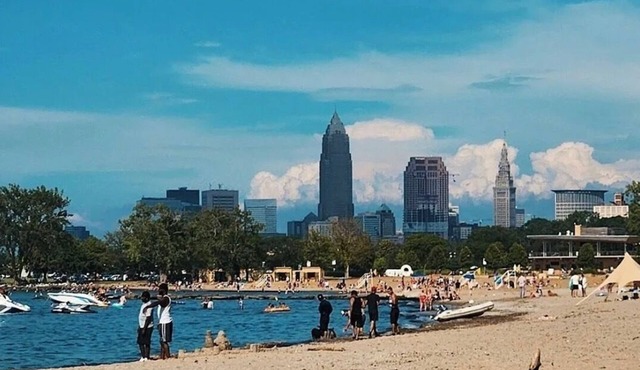 Edgewater house with AC in charming Cleveland's Historical District