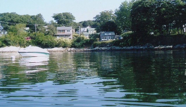 ENCHANTING 2BR Cottage right ON The Ocean