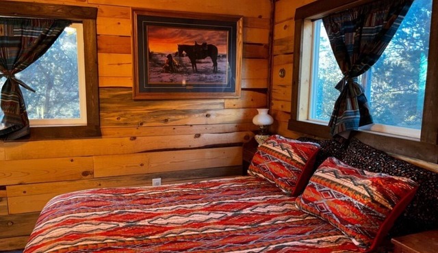 Enjoy the Western Charm of this Cozy Mustang Bunkhouse