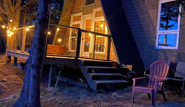 Escape to a 2 Cabin Waterfront Property on George's Pond, Franklin