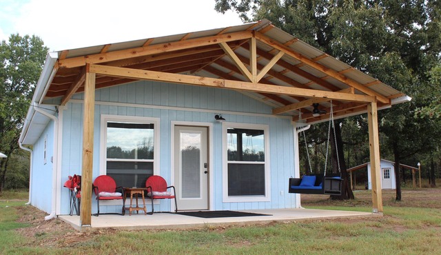 Escape To Nature’s Embrace: Uncle Joe's Creek Retreat - Ruby's Cabin