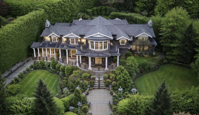 Experience Opulent West Coast Living in This 6BR, 3BA Estate