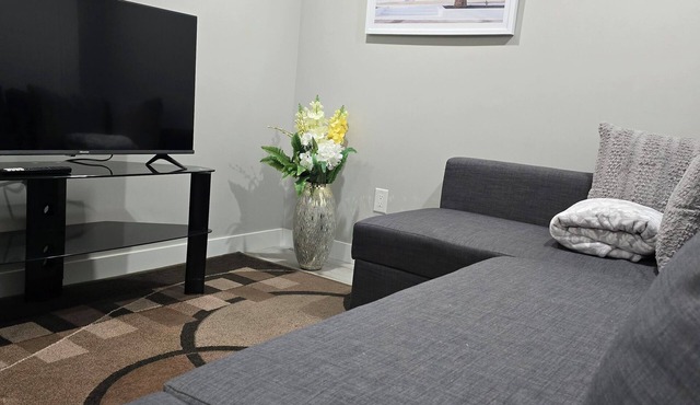 Exquisite Studio close to Airport and amenities! in Calgary