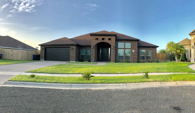 Extraordinary Luxury Gorgeous Brand New Home