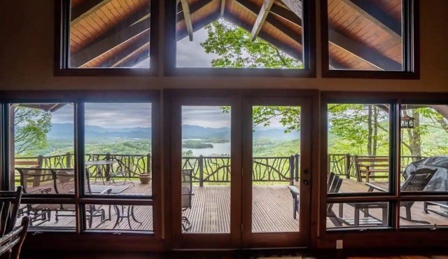 Extraordinary Sunrise and Sunsets Views - Mountain Getaway