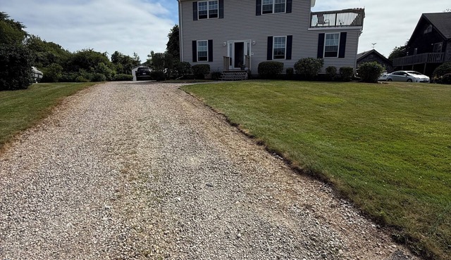 Fabulous 4-bedroom house with beautiful outdoor space near beach in Narragansett