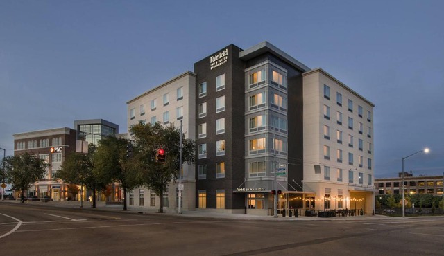 Fairfield by Marriott Inn & Suites Dayton Downtown