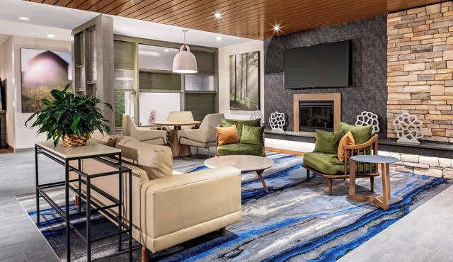 Fairfield Inn & Suites by Marriott Queensbury Glens Falls/Lake George Area