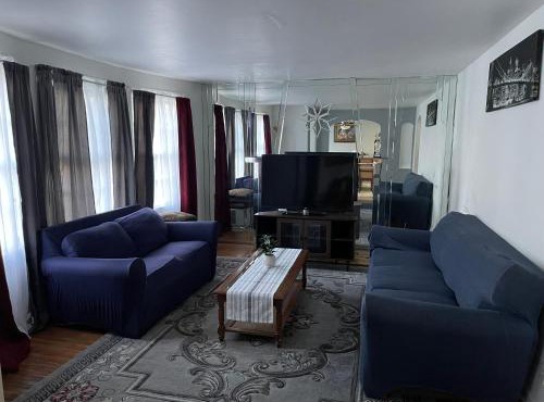 Family 4BR Retreat Near Buffalo, Airport & Falls